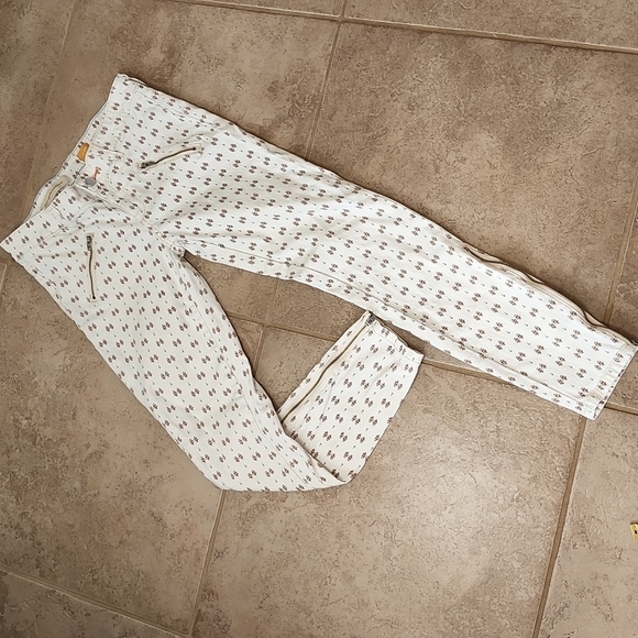 Pilcro and the letterpress Serif jeans - Picture 2 of 12